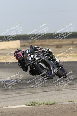 media/Sep-07-2024-Pacific Track Time (Sat) [[9bb89f5e83]]/A group/Phone Wall Paper 1000am/